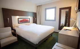 Elema Hotels Beauvais Ex Hostellerie Saint Vincent Beauvais Aeroport